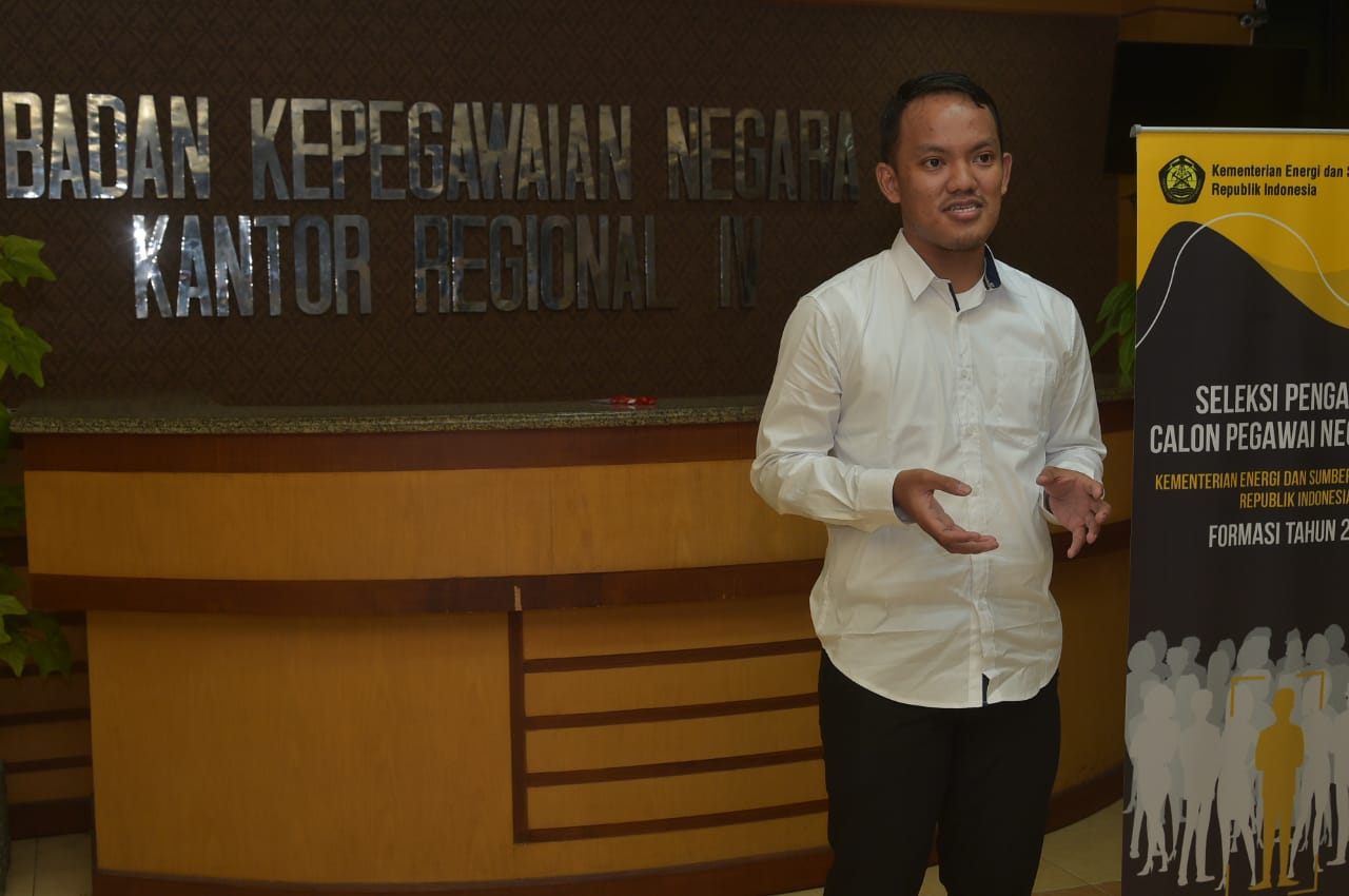 Kementerian Esdm Ri Media Center Arsip Berita Akmal Achmad Raih Nilai Tertinggi Tes Skd Cpns Kementerian Esdm Di Makassar