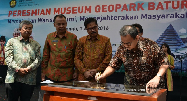 Menteri ESDM Meresmian Museum Geopark Batur