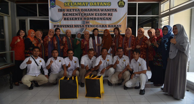 DWP Kementerian ESDM menyalurkan bantuan kepada para inspektur tambang Lombok (1/10).