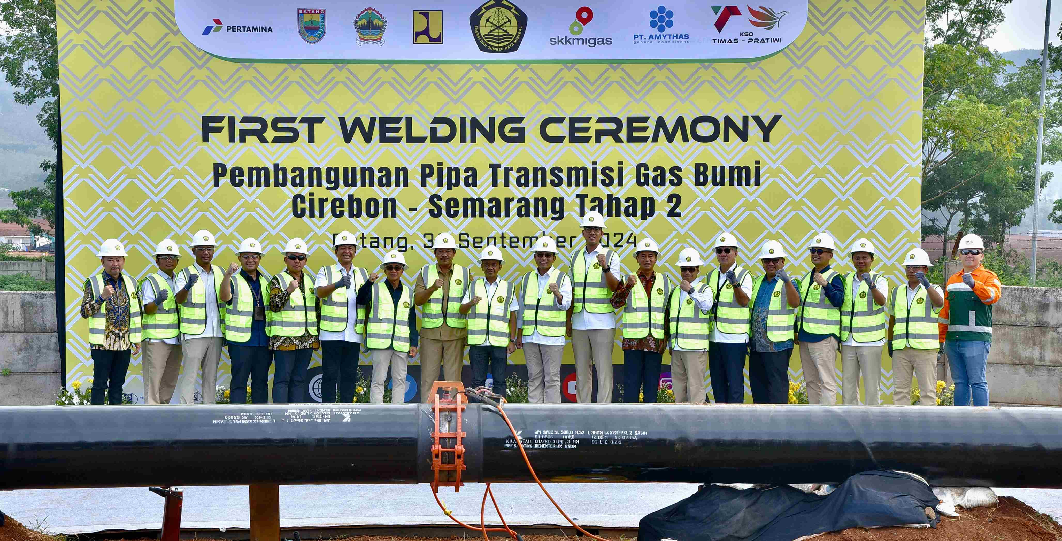 Menteri Energi dan Sumber Daya Mineral (ESDM) Bahlil Lahadalia, Meresmikan Proyek Strategis Nasional, yakni pipa gas transmisi Cirebon-Semarang (Cisem) tahap 2 (Ruas Batang - Cirebon - Kandang Haur) di Batang, Senin (30/9)