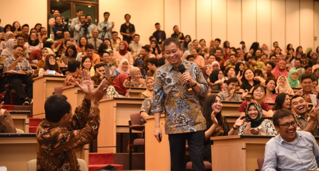 Menteri ESDM Ignasius Jonan menjadi keynote speaker dan memberikan orasi ilmiah di UMM Yogyakarta (23/2)