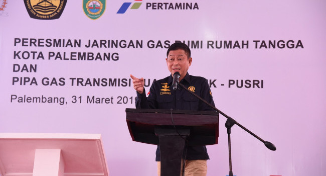 Menteri ESDM Ignasius Jonan Meresmikan Jaringan Gas Rumah Tangga di Palembang, (31/3)