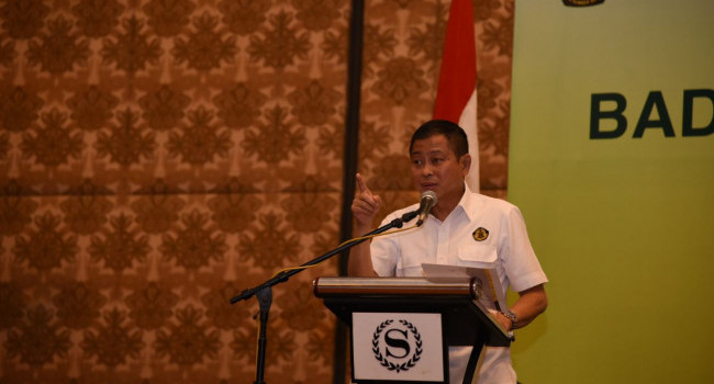 Menteri ESDM Ignasius Jonan Meresmikan Peluncuran Badan Layanan Umum Pusat Pengembangan Sumber Daya Manusia (PPSDM) Kelistrikan, Energi Baru, Terbarukan, dan Konservasi Energi (KEBTKE) di Surabaya, Kamis (12/4).