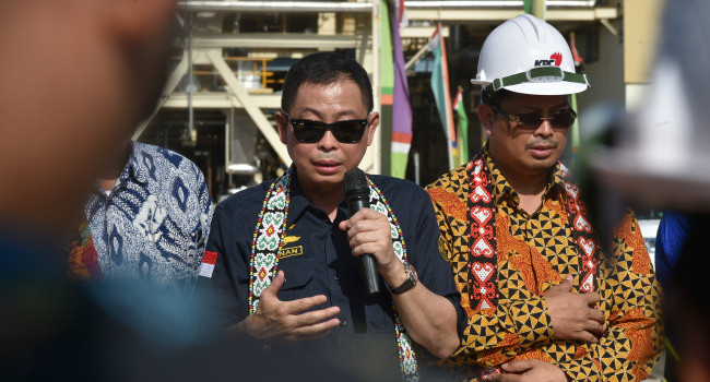 Menteri ESDM Ignasius Jonan Meresmkan PLTU Tanjung Bara, Kalimantan Timur (7/3)