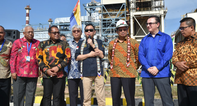 Menteri ESDM Ignasius Jonan Meresmkan PLTU Tanjung Bara, Kalimantan Timur (7/3)