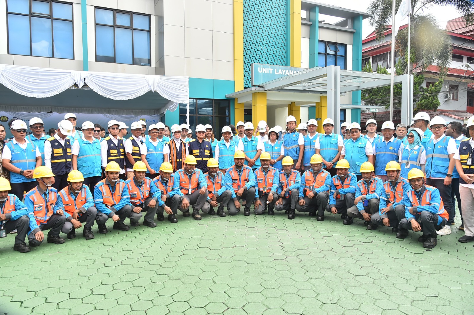 Menteri ESDM Melakukan Kunjungan Kerja ke Provinsi Maluku, Sabtu (5/4)