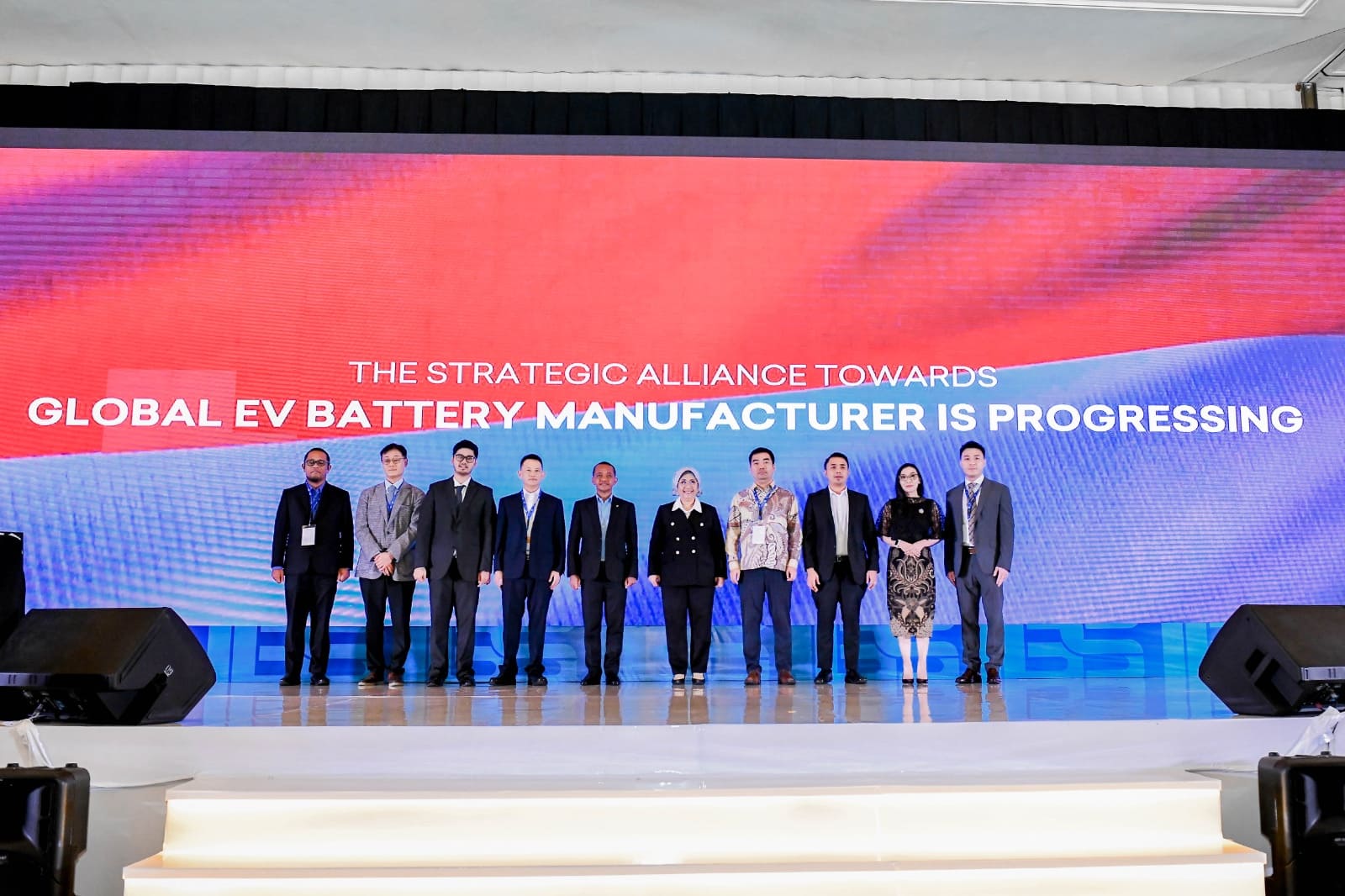 Menteri ESDM membuka acara International Battery Summit 2025 di Jakarta, Selasa (5/8)
