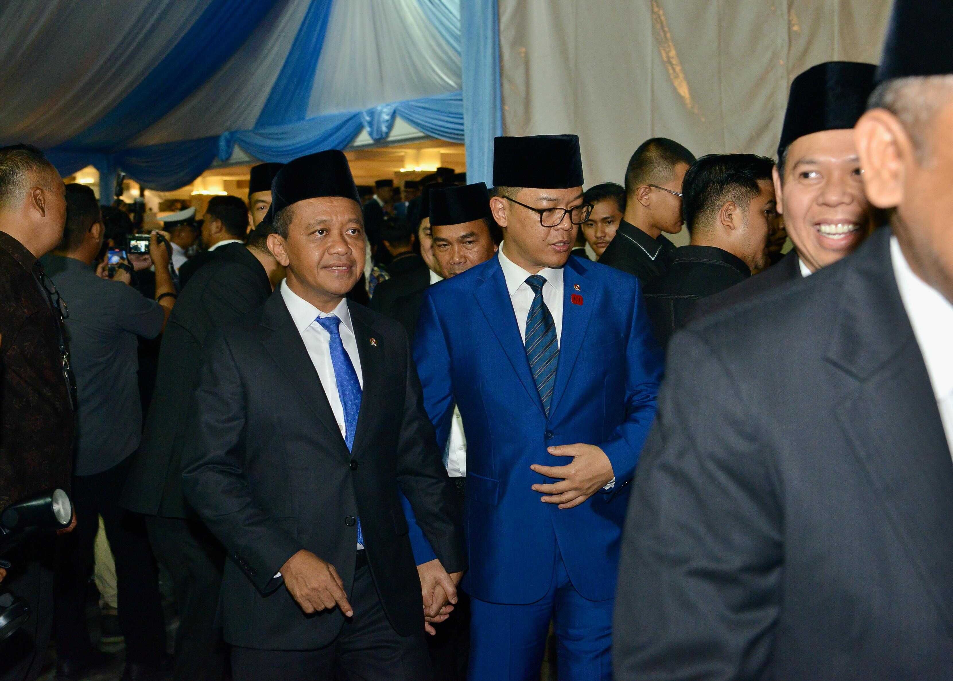 Menteri ESDM Menghadiri Renungan Suci di TMP Kalibata. Minggu (17/8)