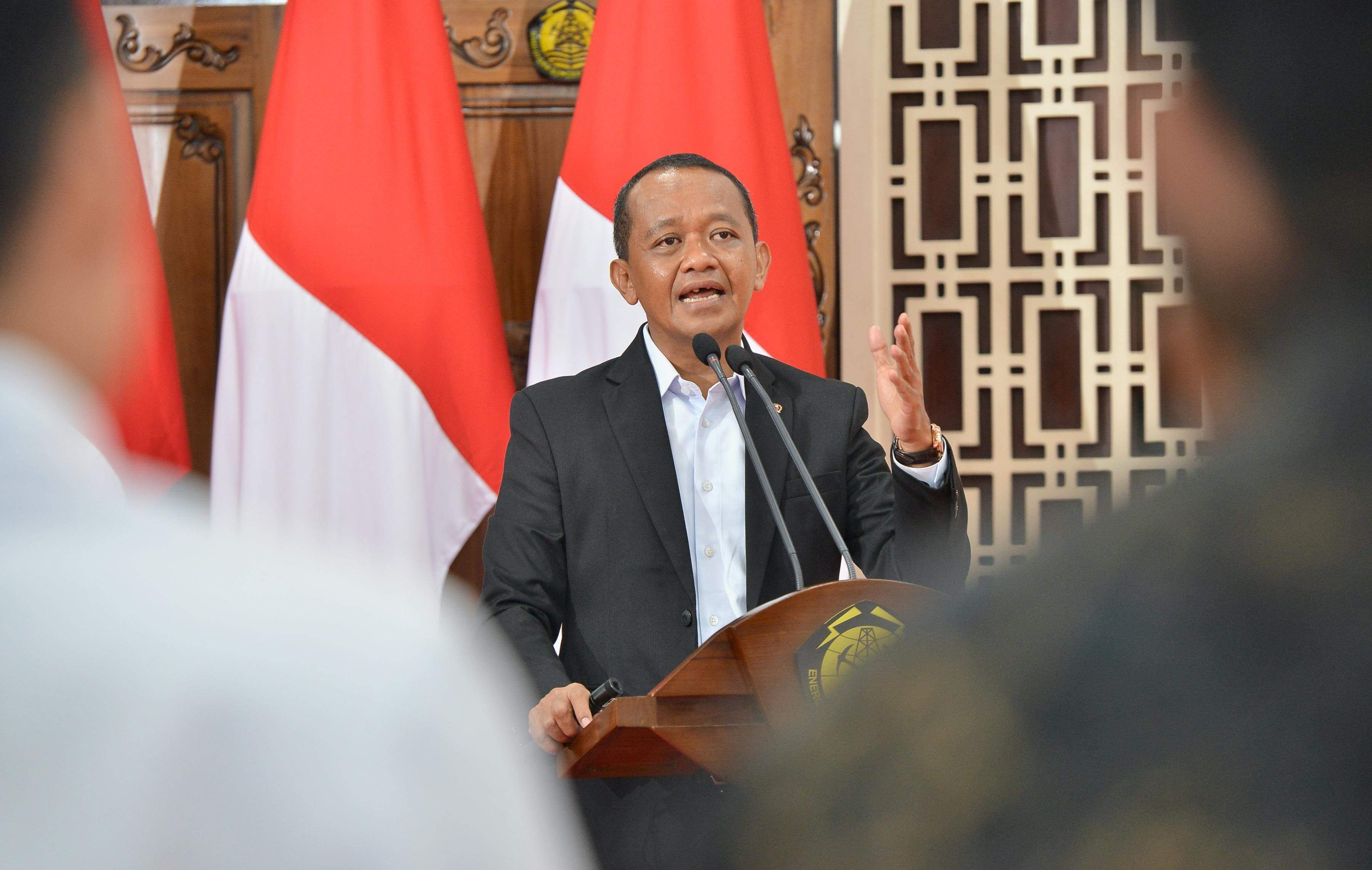 Menteri ESDM pada Konferensi Pers Capaian Kinerja Sektor ESDM Semeseter I Tahun 2025, Senin (11/8)