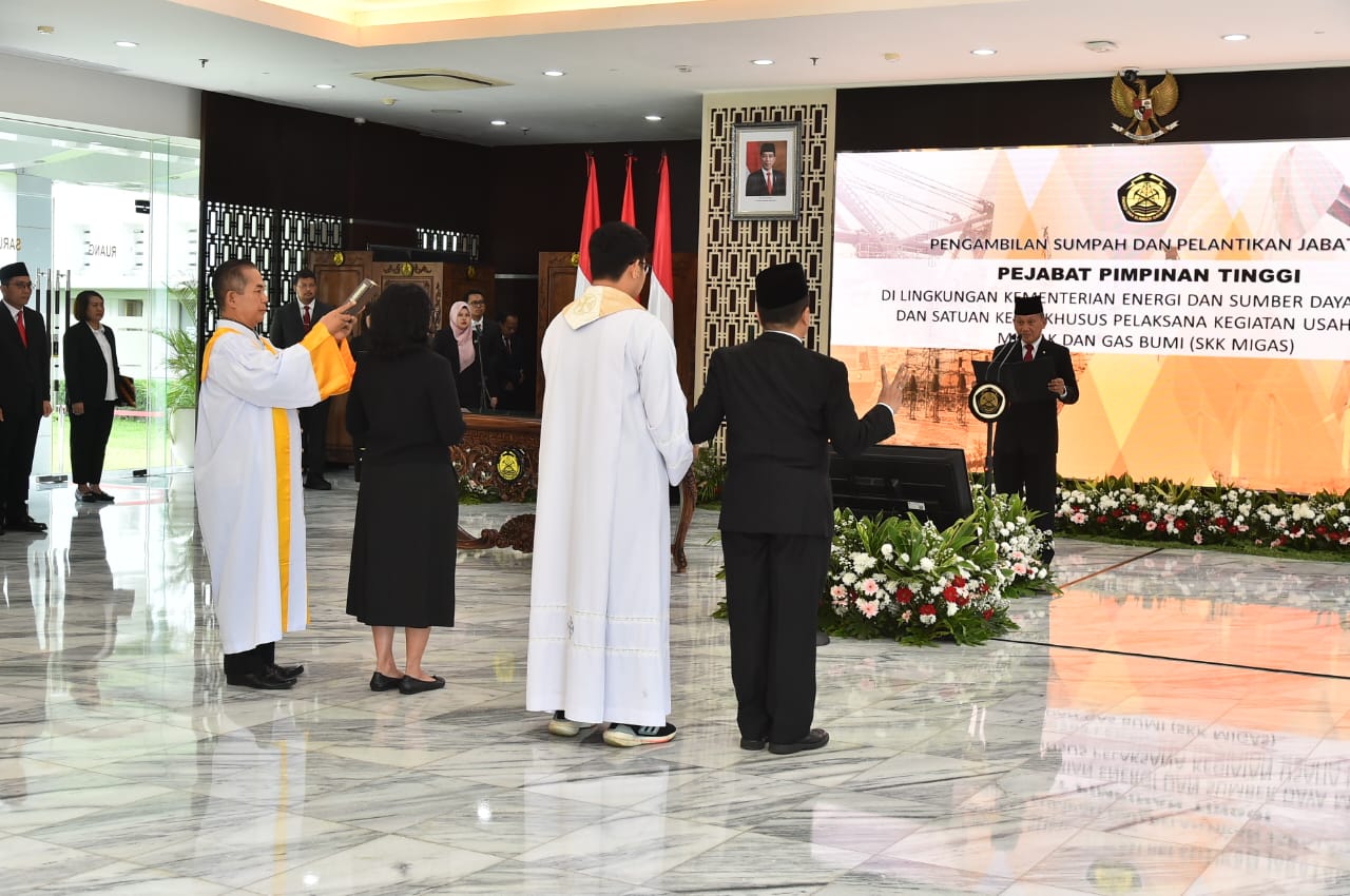 Pelantikan Kepala Biro Ortala Kementerian ESDM dan Sekretaris SKK Migas, Rabu (26/6) 
