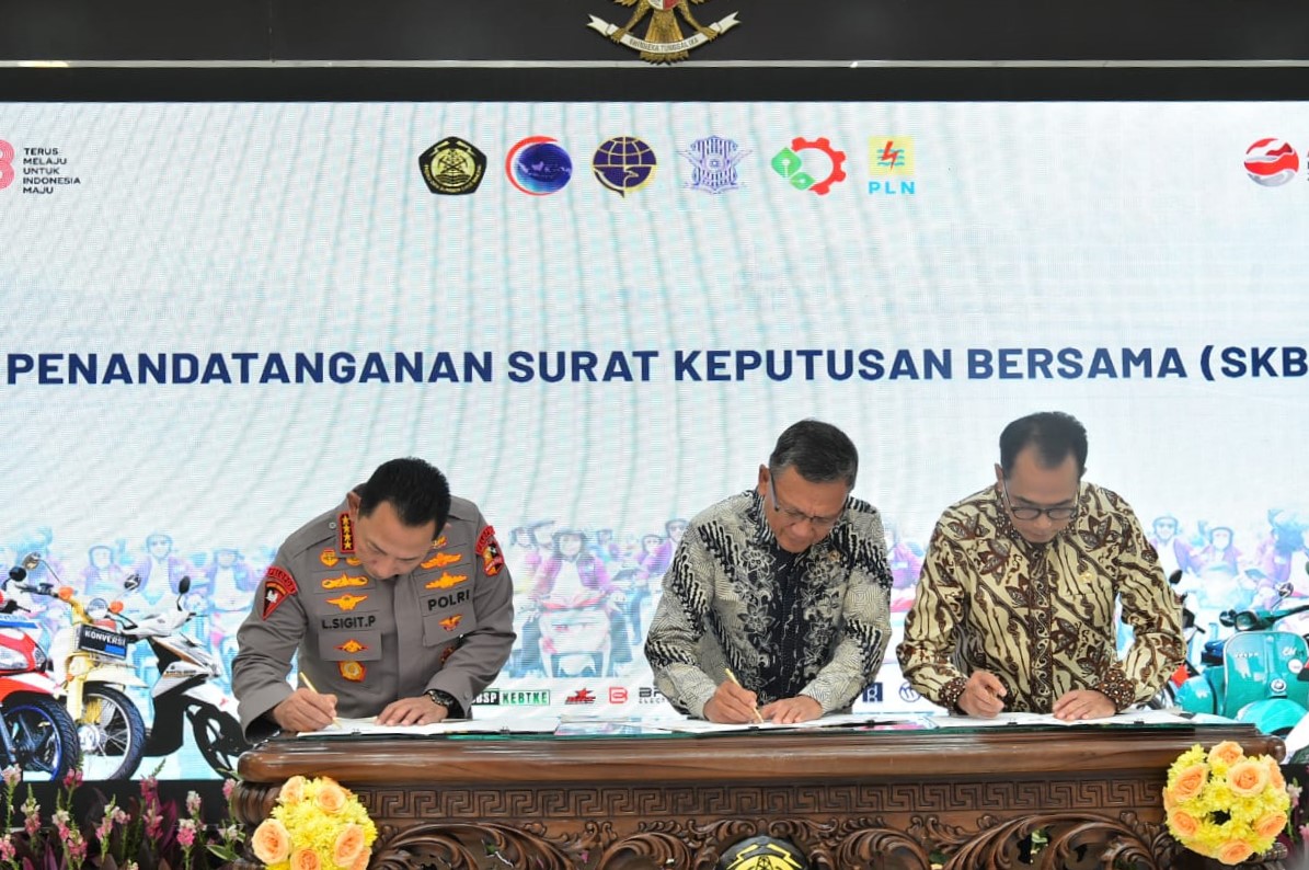 Penandatanganan SKB Konversi Motor Listrik - 28 Juli 2023