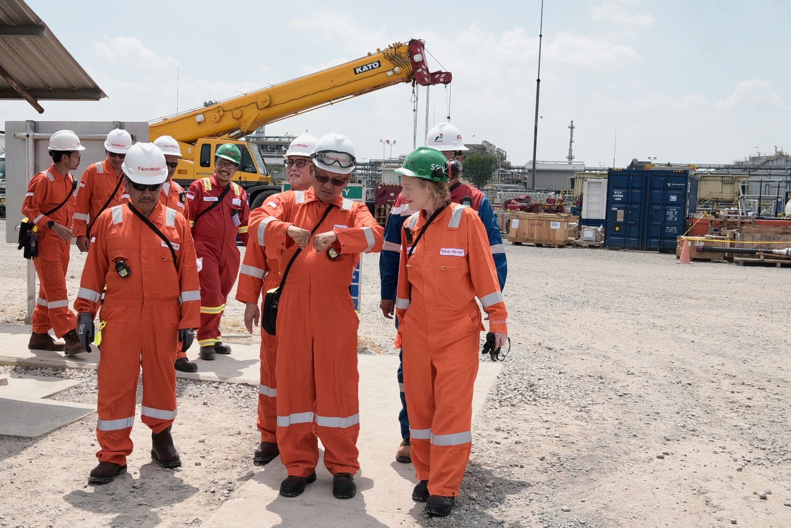 Peresmian Produksi Minyak Perdana Banyu Urip Infill Clastic Blok Cepu, Bojonegoro, Jawa Timur, Jumat (9/8).