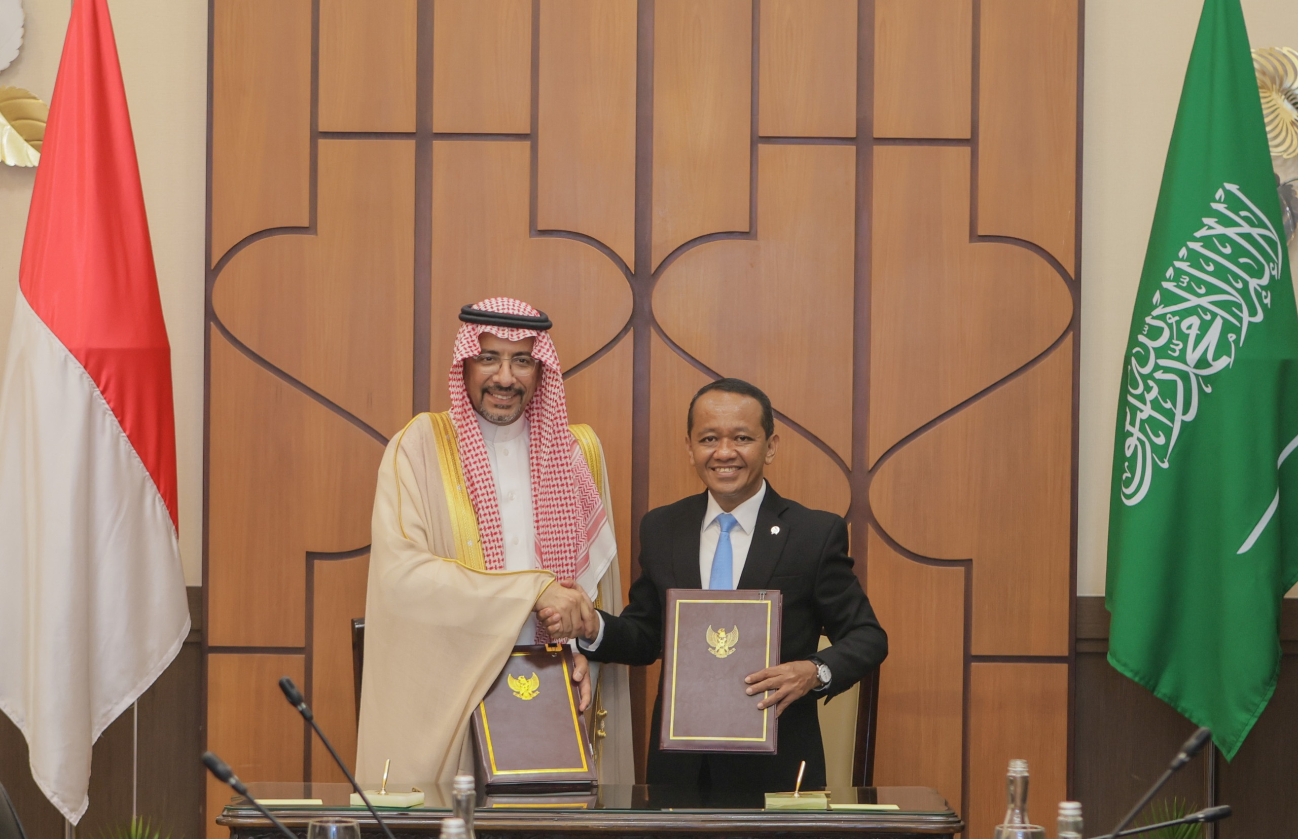 Pertemuan Bilateral dan Penandatanganan Nota Kesepahaman tentang Sumber Daya Mineral antara Menteri ESDM dengan Menteri Perindustrian dan, Sumber Daya Mineral Arab Saudi, Kamis (17/4) 