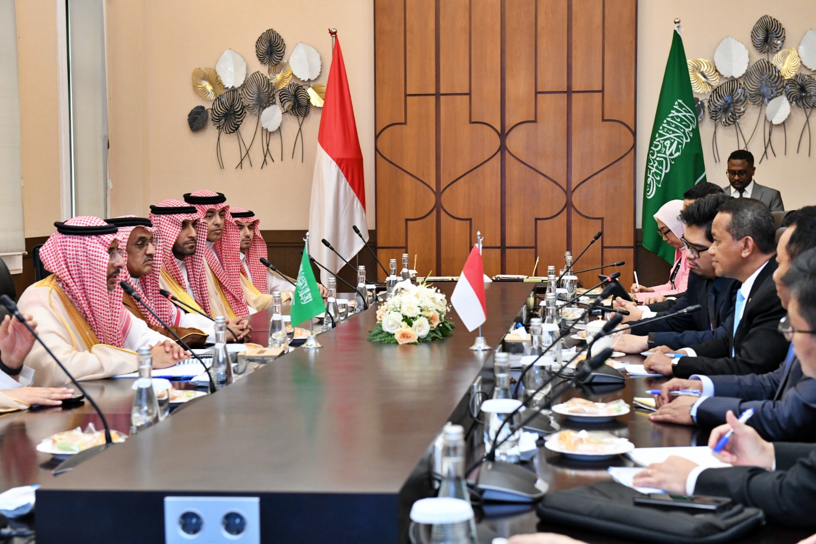 Pertemuan Bilateral dan Penandatanganan Nota Kesepahaman tentang Sumber Daya Mineral antara Menteri ESDM dengan Menteri Perindustrian dan, Sumber Daya Mineral Arab Saudi, Kamis (17/4) 