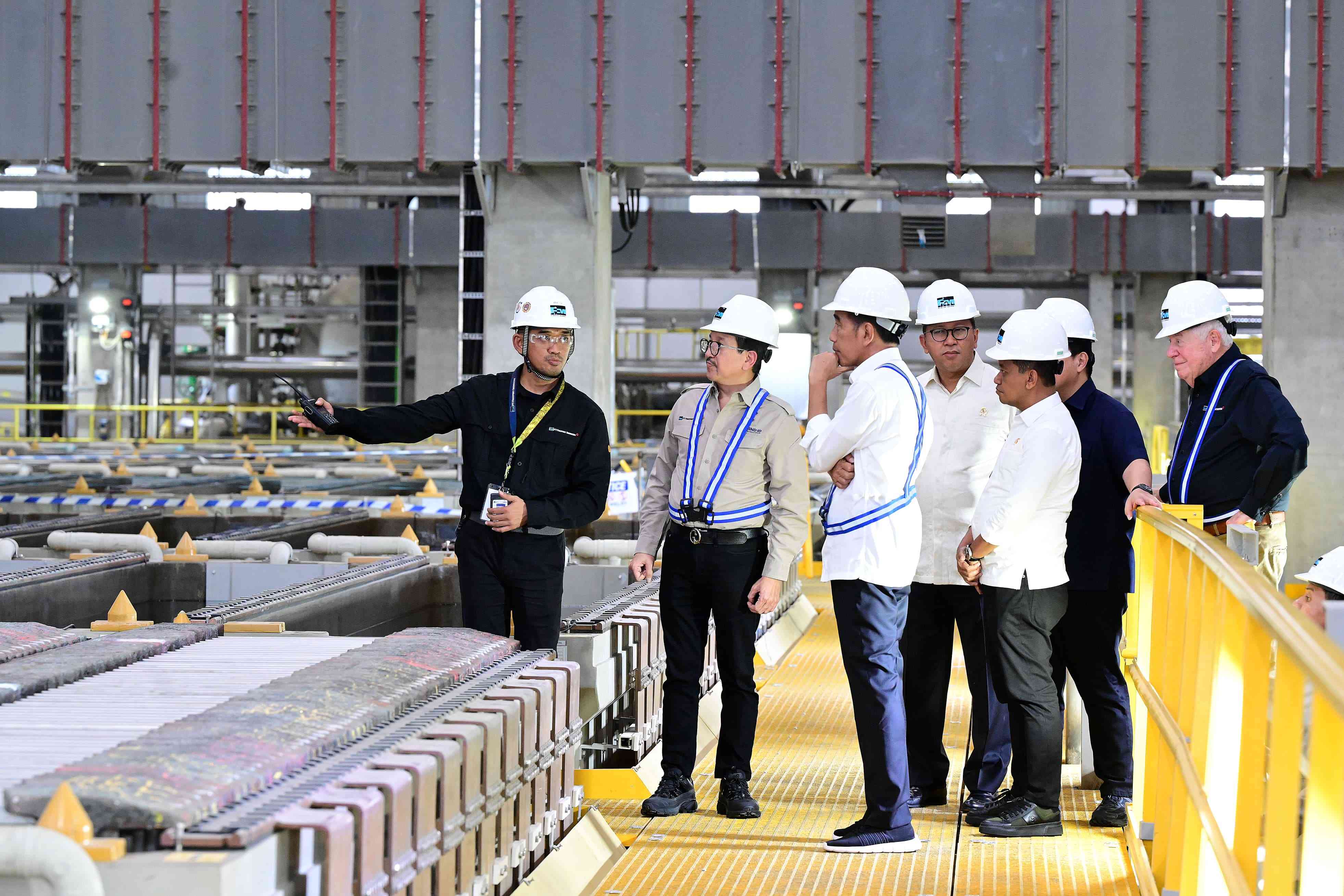 Presiden Joko Widodo Didampingi Menteri ESDM Meresmikan Smelter Single Line Terbesar di Dunia, Gresik (23/9)
