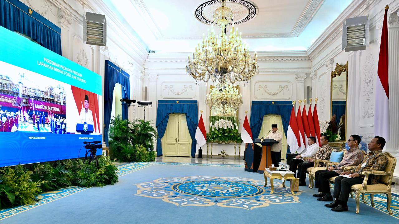 Presiden RI bersama dengan Menteri ESDM Meresmikan Lapangan Forel dan Terubuk Medco E&P Natuna, Jum'at (16/5).