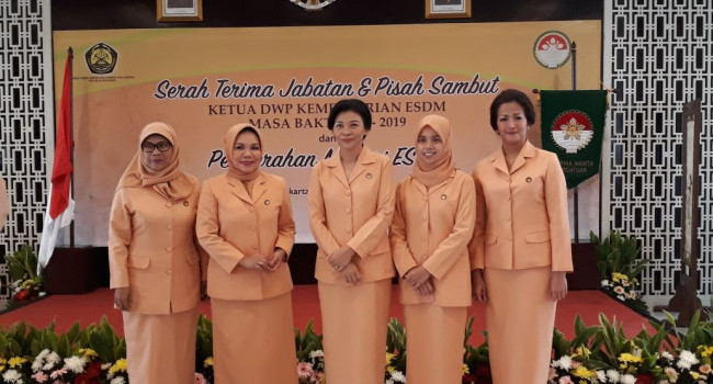 Serah Terima Jabatan dan Pisah Sambut Ketua Dharma Wanita Persatuan Kementerian ESDM Masa Bakti 2014-2019