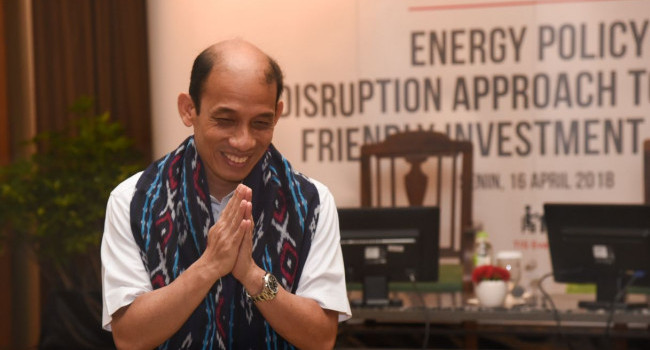 Wakil Menteri Energi dan Sumber Daya Mineral (ESDM) Arcandra Tahar pada acara Pendekatan Disrupsi untuk Meningkatkan Iklim Ramah Investasi di Bimasena Jakarta, Kamis (19/4)