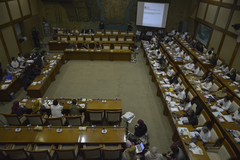 Komisi VII DPR RI Puji Kinerja KESDM di Tahun 2016