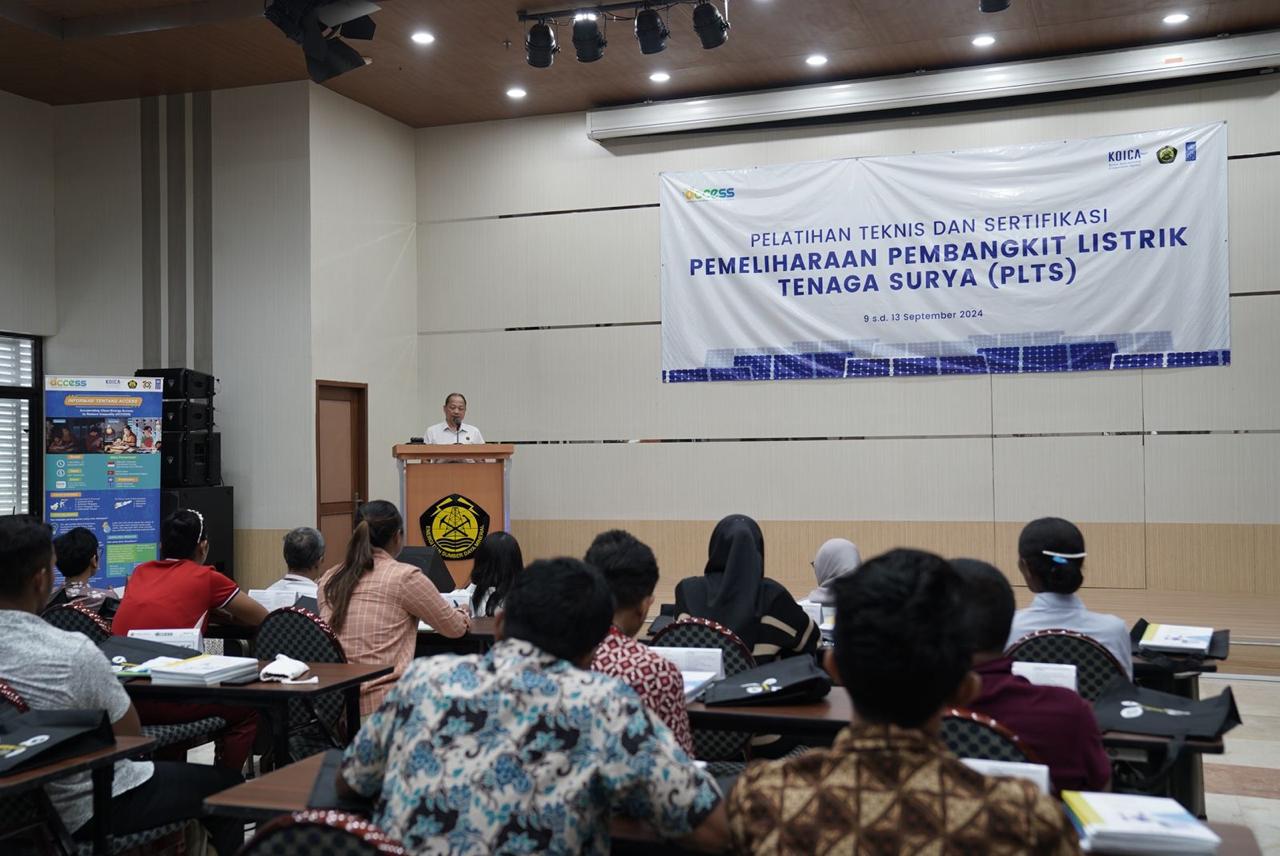  Tingkatkan Kompetensi SDM, Kementerian ESDM Gelar Pelatihan dan Sertifikasi Pemeliharaan PLTS untuk Operator Lokal 