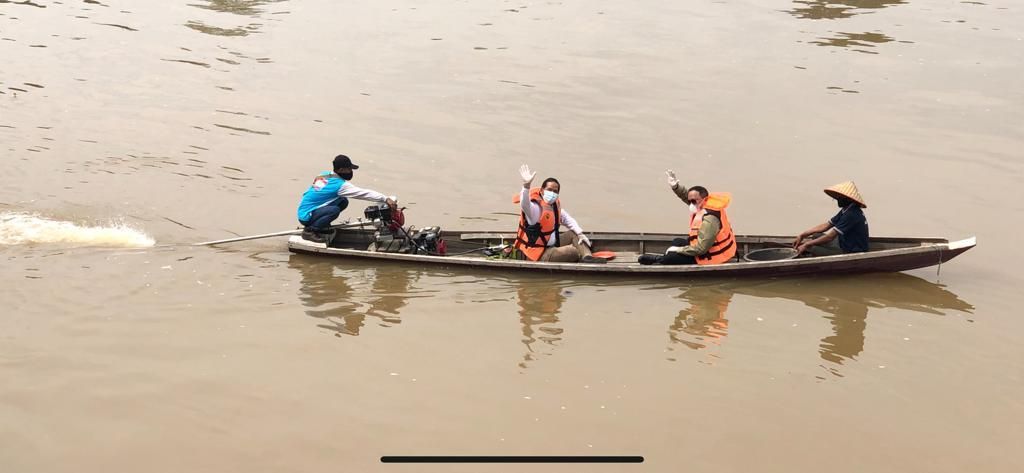 1.036 Paket Konversi BBM ke BBG Dibagikan untuk Nelayan Musi Banyuasin