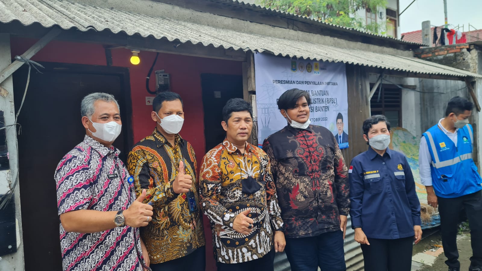 2.240 Rumah Tangga di Banten Terima Bantuan Pasang Baru Listrik