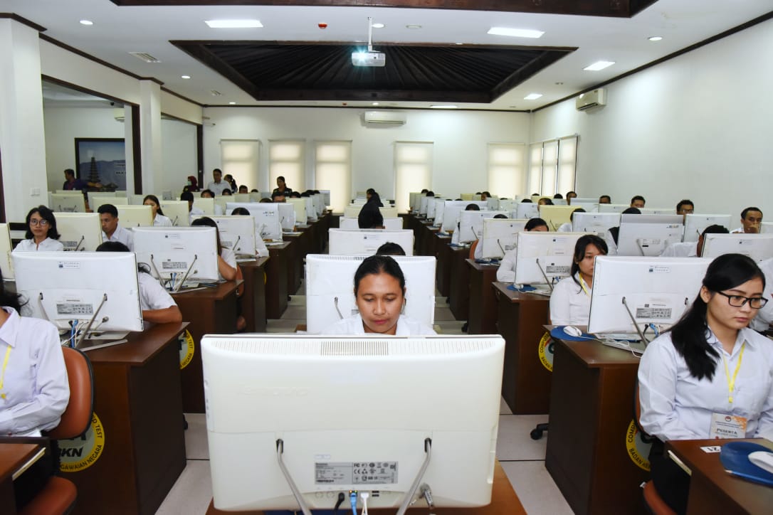 36 Pelamar CPNS Kementerian ESDM Ikuti Tes Kemampuan Dasar Di Kantor Regional X BKN - Denpasar