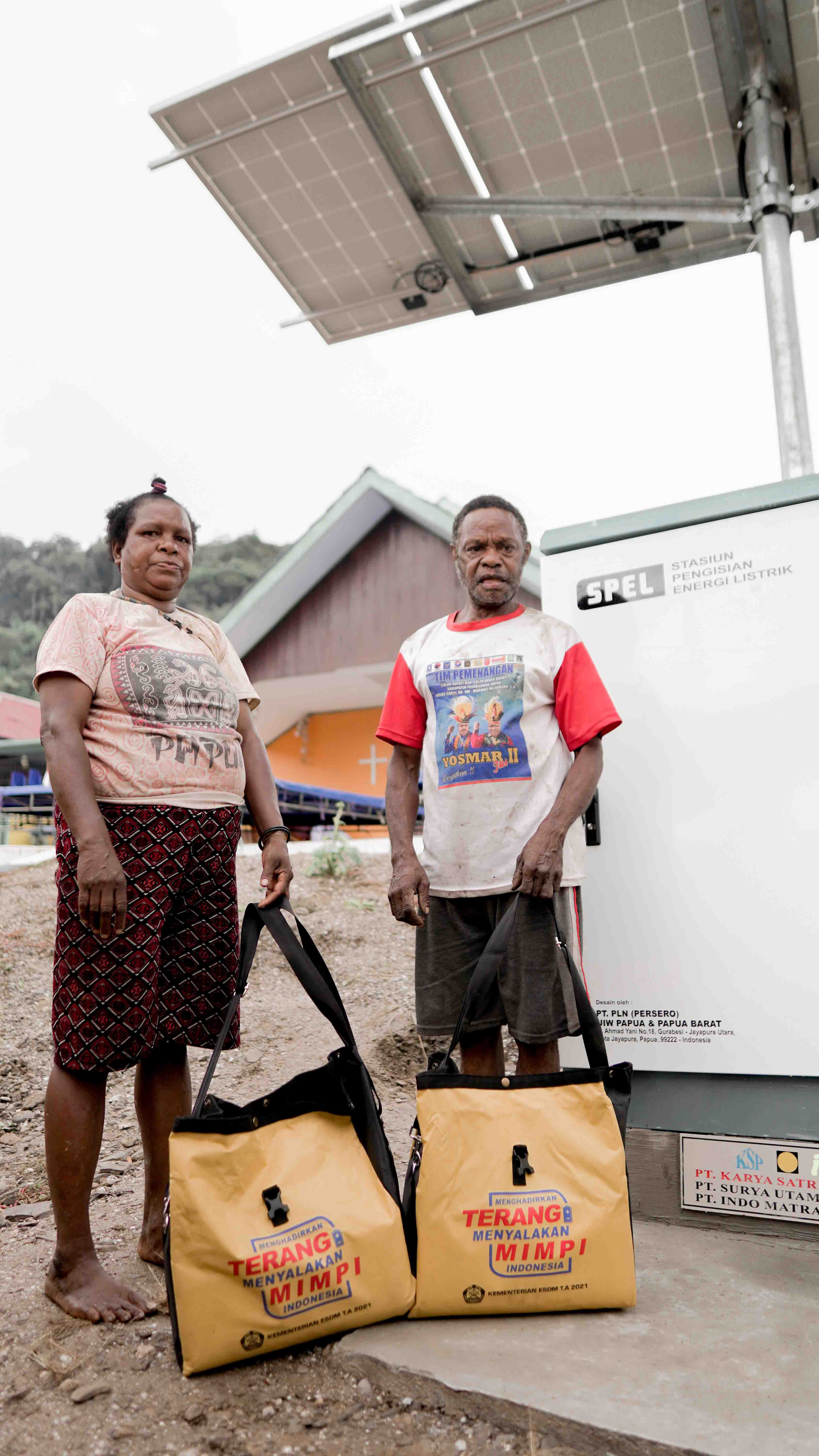 APDAL Hadir di Rumah, Mama Yuliana Tak Lagi Susah Cari Minyak Tanah