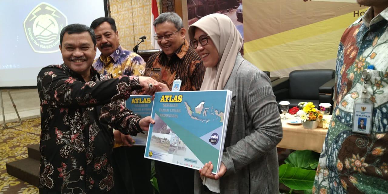 Badan Geologi Luncurkan Atlas Sebaran Tanah Lunak dan Atlas Sebaran Batulempung Bermasalah di Indonesia