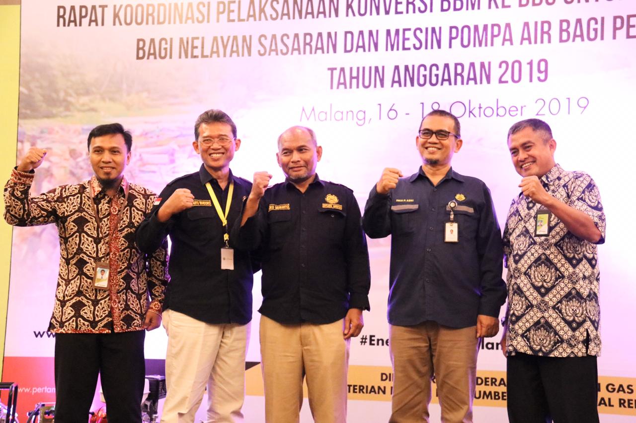 Bagikan 13.305 Konkit Nelayan dan Petani, Pemda Diminta Berikan Dukungan