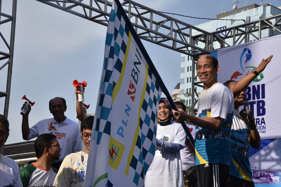 Berpartisipasi Dalam Ultra Marathon, Wamen ESDM Dukung Kegiatan Positif Warga