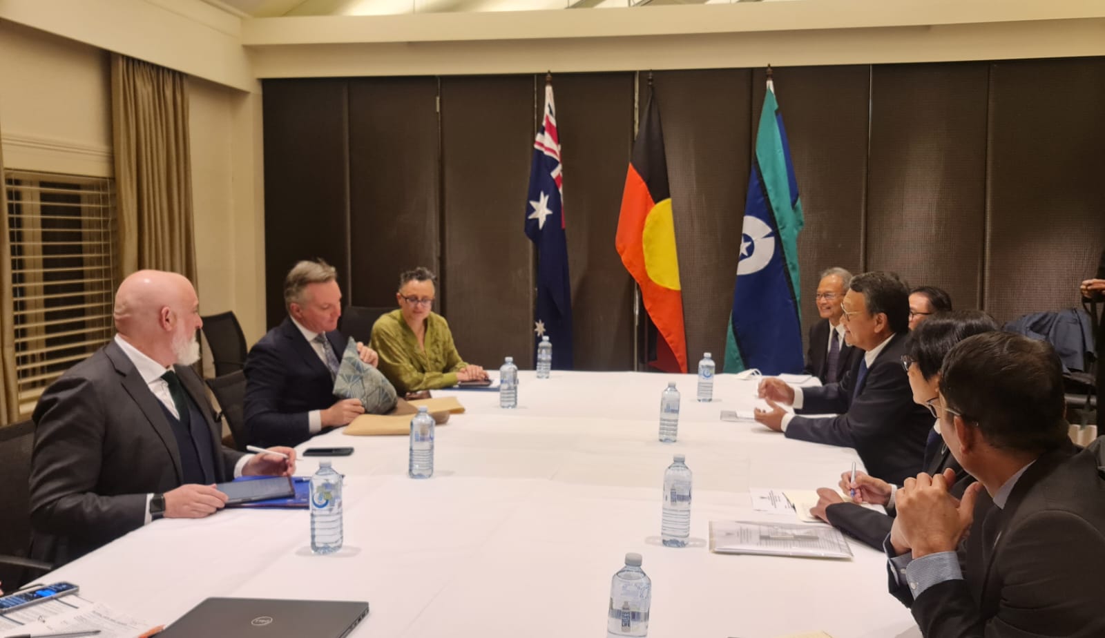 Bertemu Menteri Energi Australia, Menteri Arifin Bahas Pengembangan Teknologi Energi Bersih