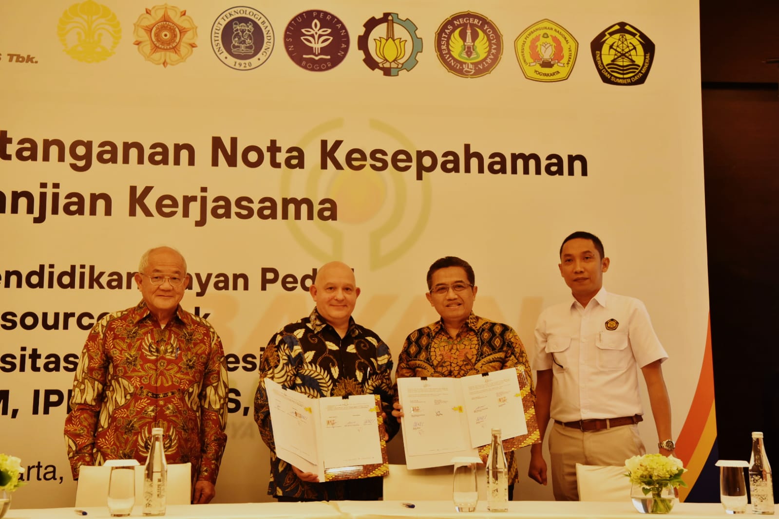 BPSDM ESDM dan PT Bayan Resources Tbk Sepakat Jalani Kerja Sama Program Beasiswa