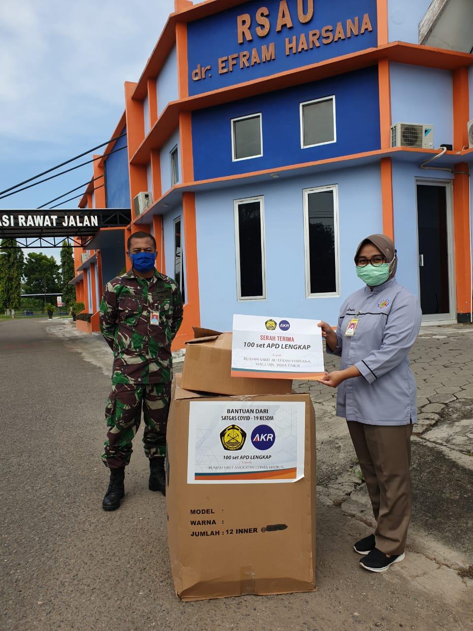 Cegah Perluasan Covid-19, Kementerian ESDM Bagikan Masker dan APD