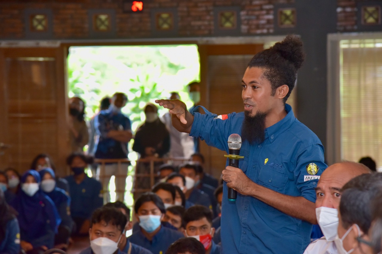 Cerita Stevanus Ogen, Patriot Energi yang Dirindu Warga Oray