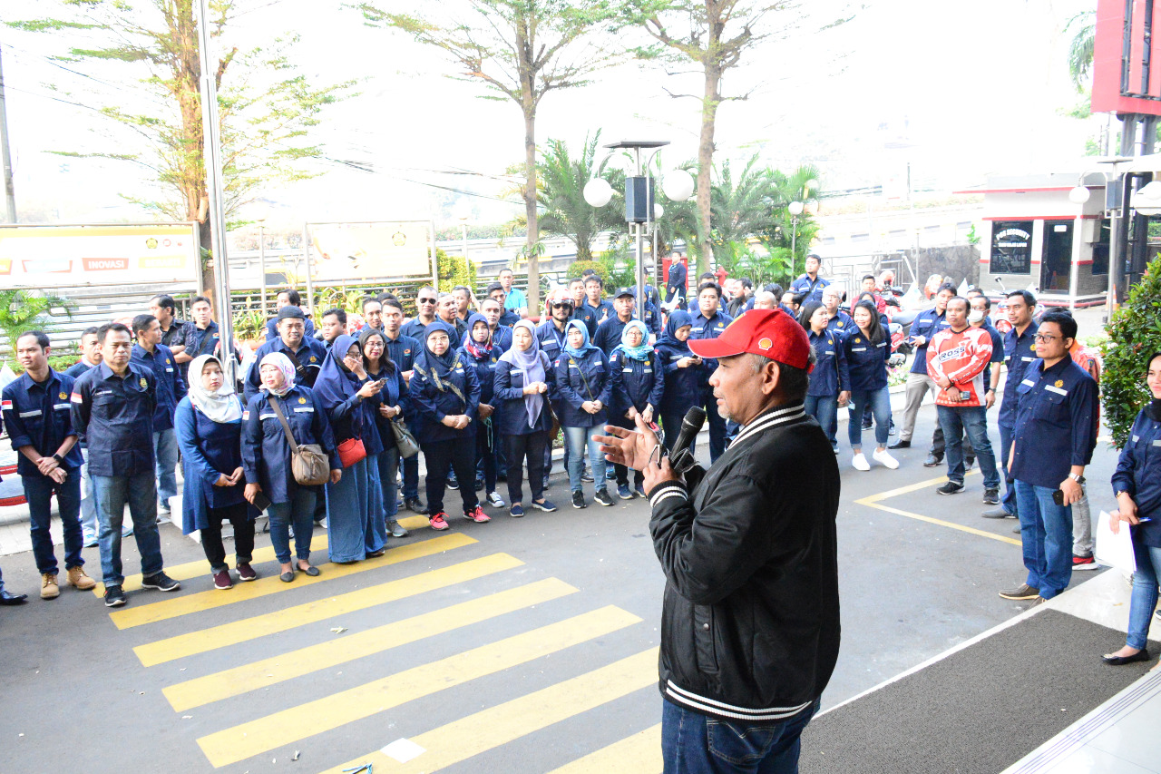 Dukung Kendaraan Listrik, Sekjen DEN Imbau Kantor Sediakan Stasiun Pengisian Daya