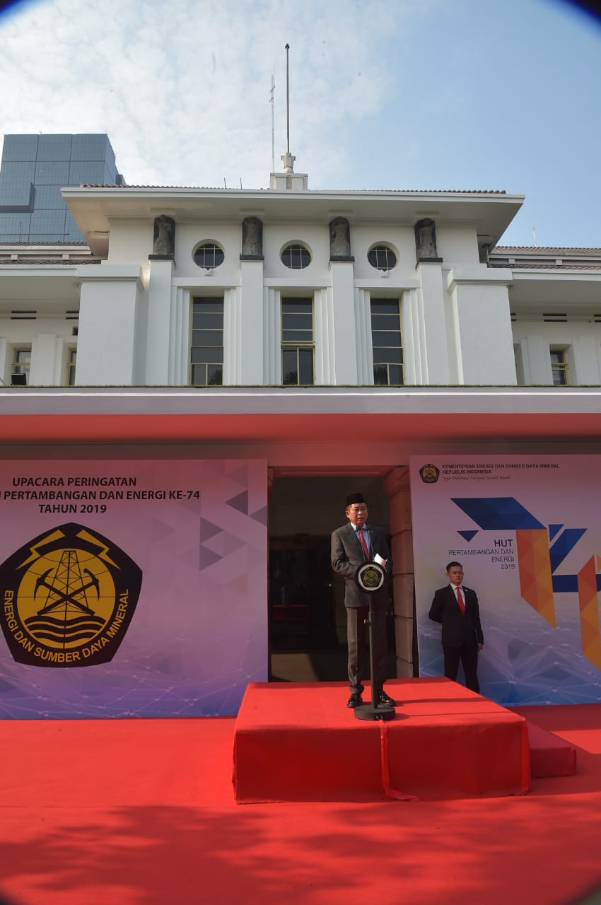Hari Jadi Pertambangan dan Energi Ke-74, Menteri Jonan Tekankan Pengembangan Energi Ramah Lingkungan