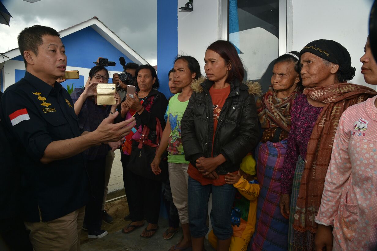 Jonan Usulkan Listrik Gratis Bagi Pengungsi Gunung Sinabung