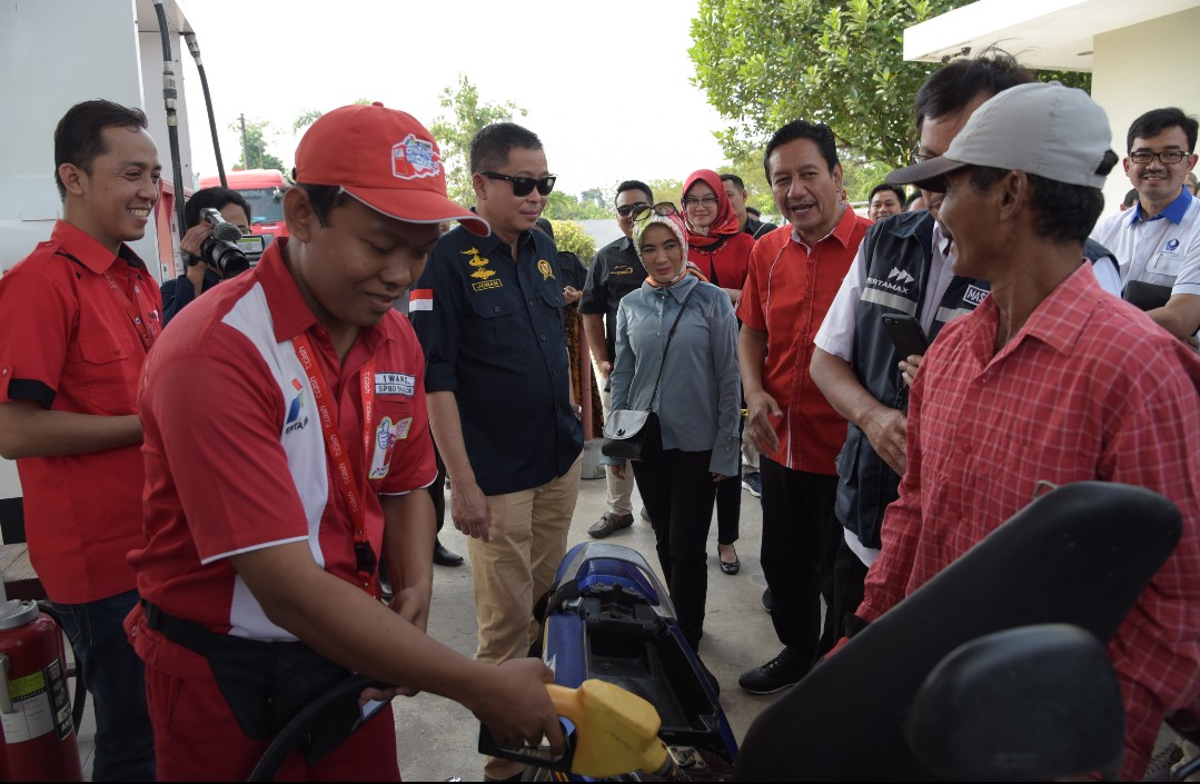 Kehadiran Premium Bantu Perekonomian Masyarakat Bawah