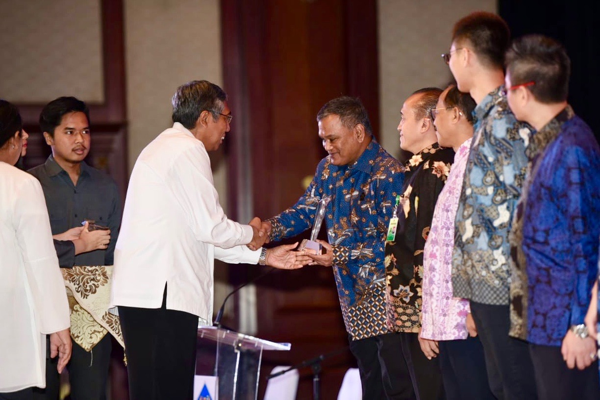 Kementerian ESDM Raih Penghargaan Pengelola PNBP Terbaik