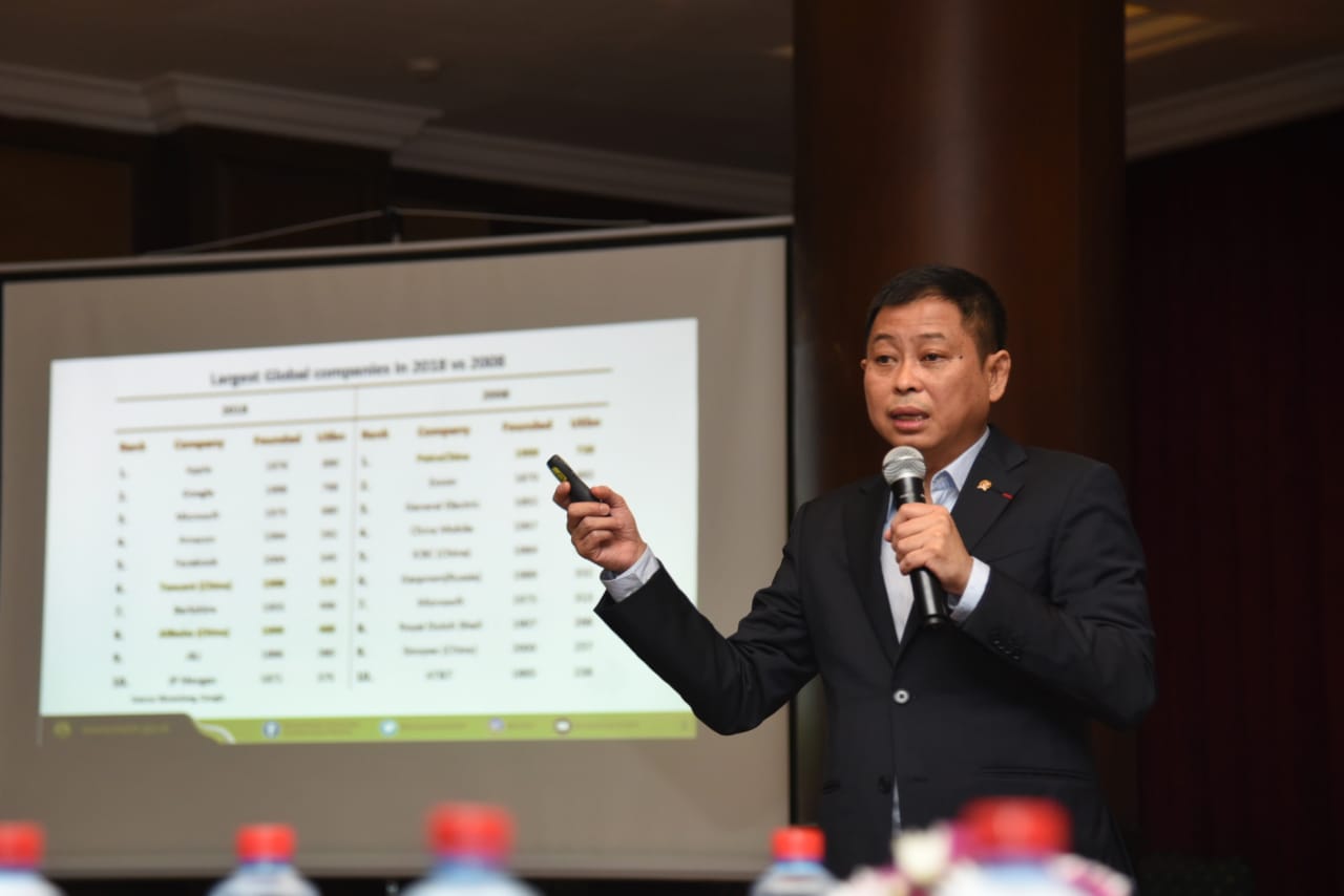 Kendaraan Listrik dan Energi Terbarukan Pengaruhi Tatanan Ekonomi Masa Depan