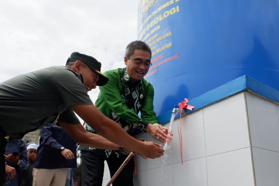 Kini Giliran Warga Kalsel Terima Bantuan Sumur Bor, PJU-TS dan LTSHE