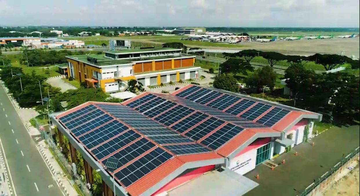 Kolaborasi Pengembangan Energi Bersih Dukung Gerakan Sejuta Surya Atap dan Green Airport