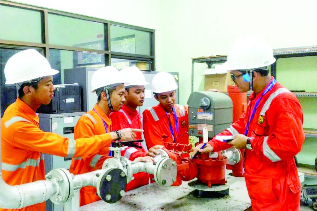 Komitmen Tingkatkan Pelayanan Umum, KESDM Berikan Pelatihan Gratis ke Masyarakat Daerah Penghasil Migas