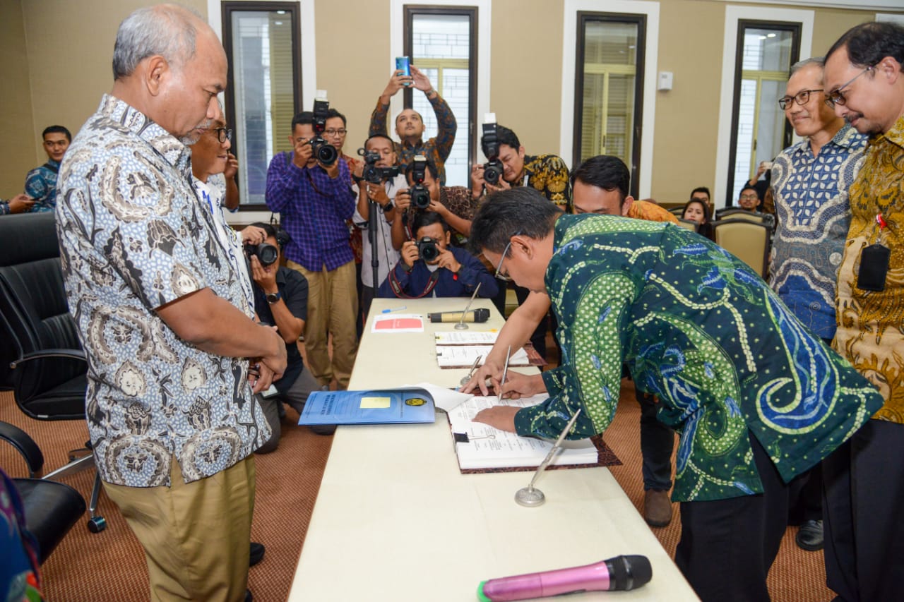 Kontrak Bagi Hasil Gross Split WK West Ganal dan WK Pangkah Diteken