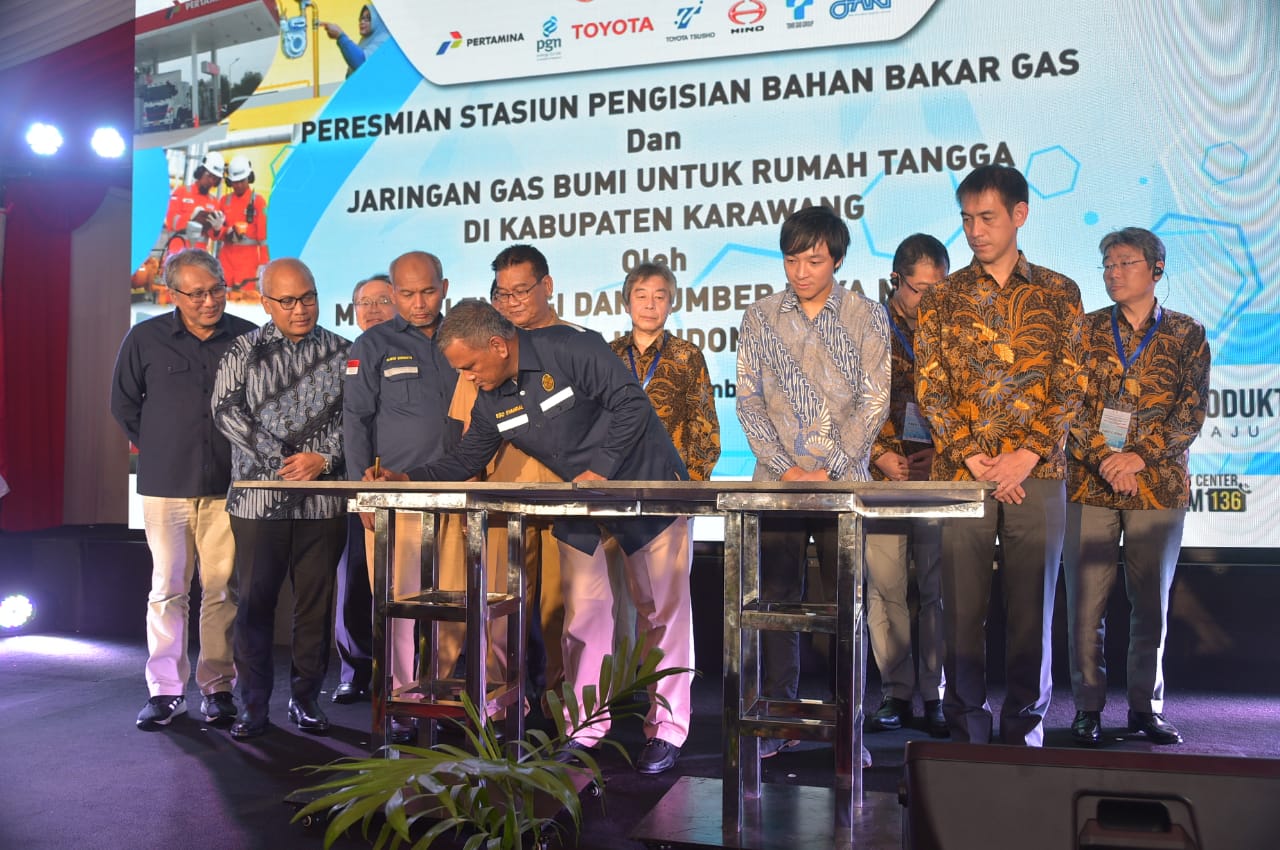 Konversi BBM ke BBG Terus Berlanjut, SPBG dan Jargas Karawang Diresmikan