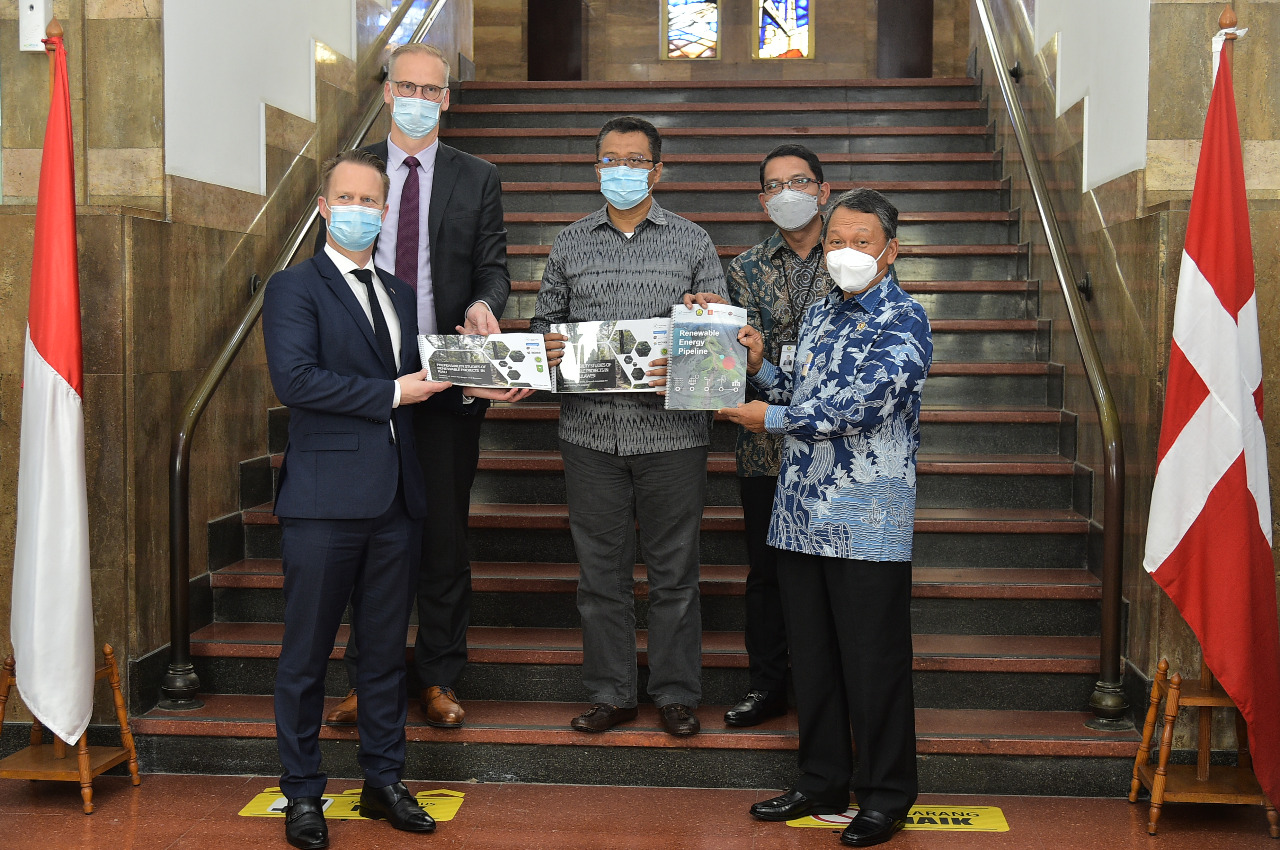 Kunjungi Indonesia, Denmark Tegaskan Kembali Komitmen Kedua Negara pada Kemitraan Energi Hijau Pasca COP-26