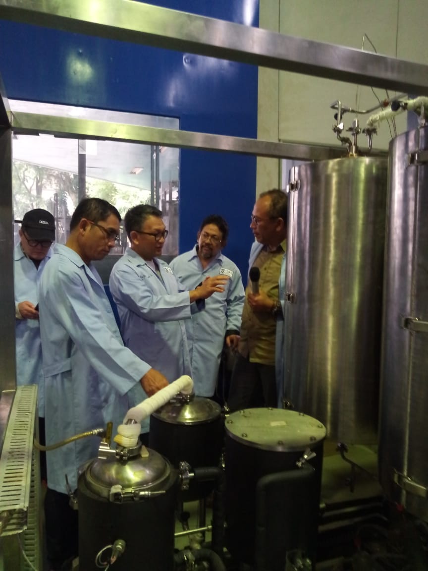 Kunjungi ITB, Menteri ESDM Dukung Produksi Katalis Anak Bangsa untuk Pengembangan Energi Domestik
