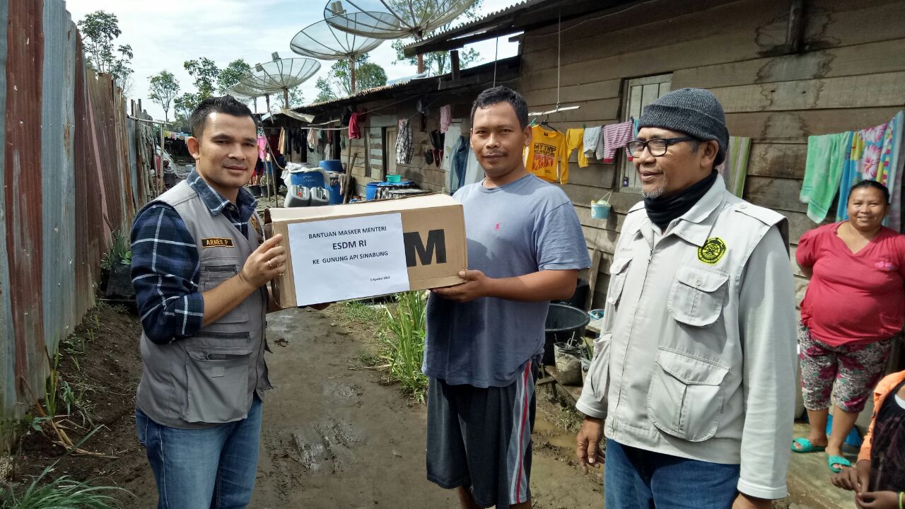 Peduli Erupsi G. Sinabung, MESDM Kirimkan 6.000 Masker