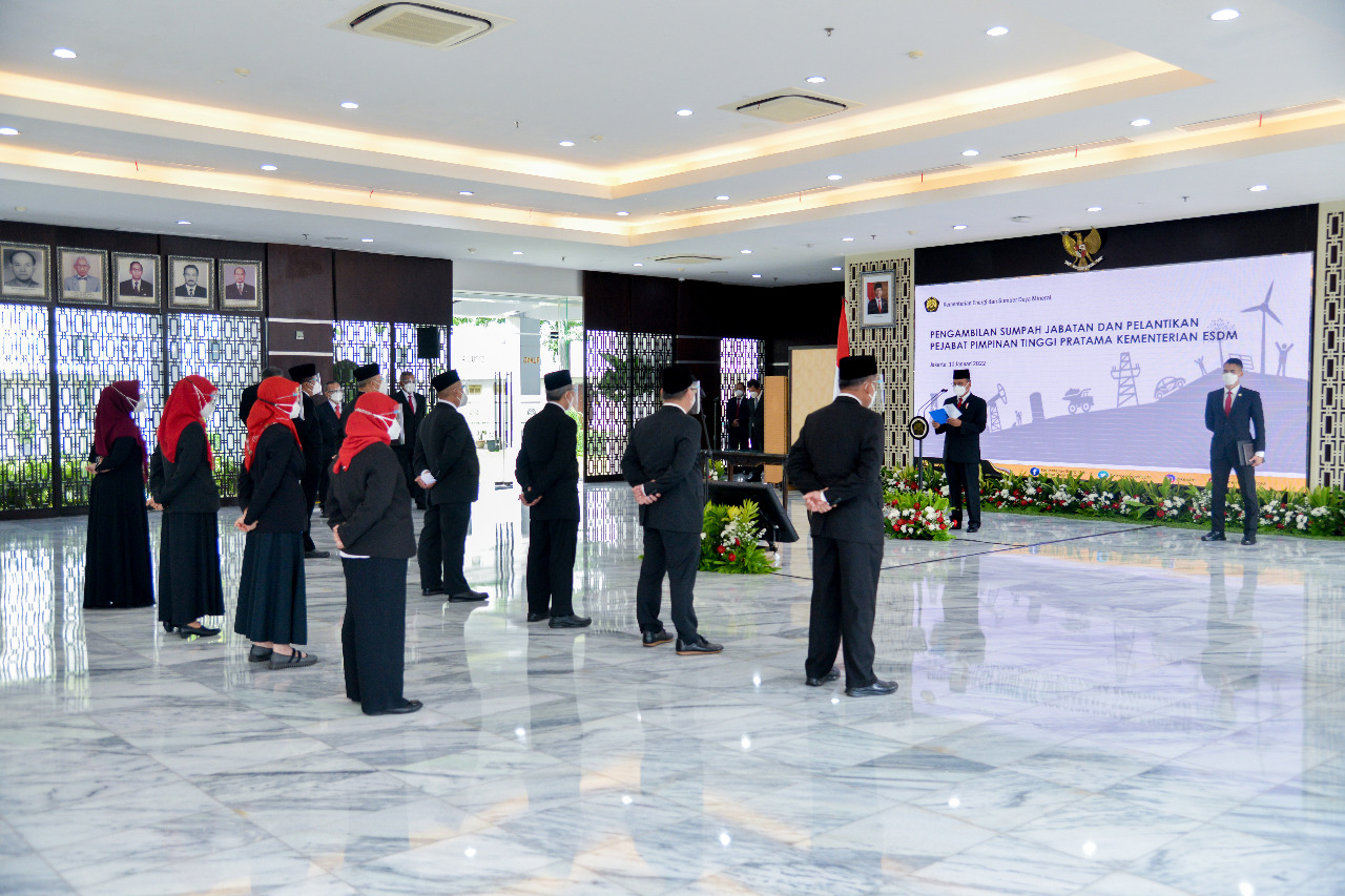 Lantik 10 orang Pejabat Pimpinan Tinggi Pratama, Ini Pesan Menteri ESDM